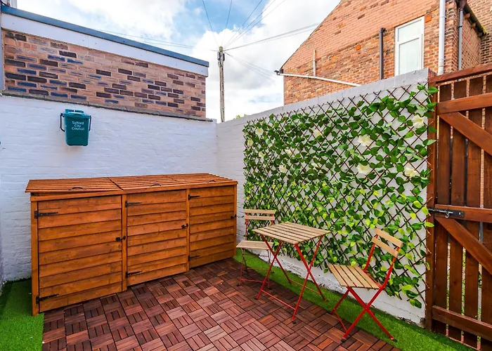 The Retreat Near Salford Quays Semesterbostad *