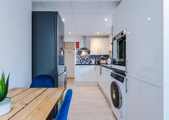 4 Bedroom Victorian House 別荘 マンチェスター