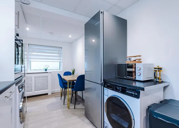 Prázdninový dům 4 Bedroom Victorian House