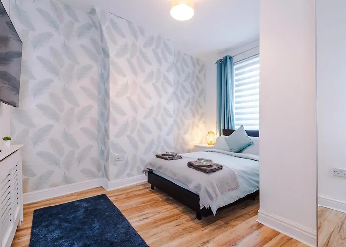 4 Bedroom Victorian House 別荘