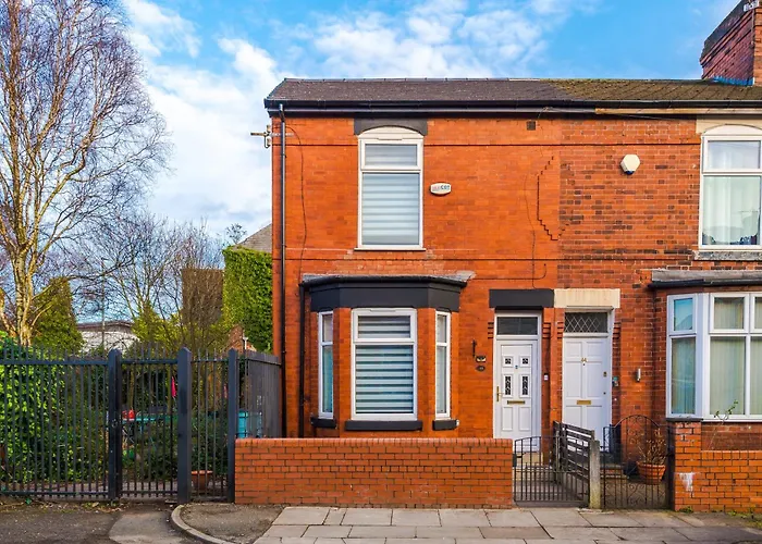 別荘 4 Bedroom Victorian House *