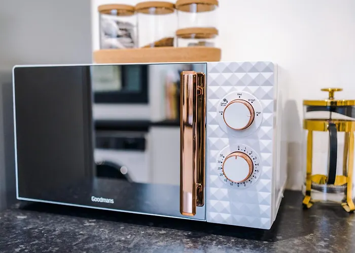 4 Bedroom Victorian House * マンチェスター