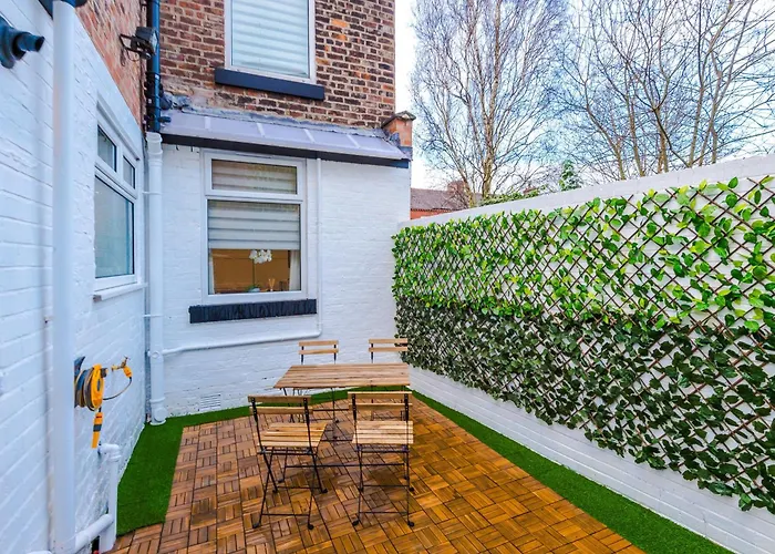 別荘 4 Bedroom Victorian House *