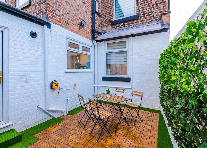 Prázdninový dům 4 Bedroom Victorian House