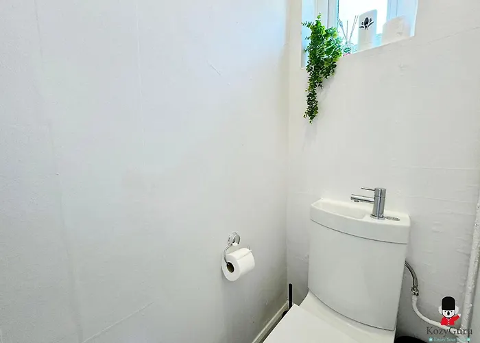 Kozyguru Spacious 3 Bedroom 8ppl Hse 50% Off Long