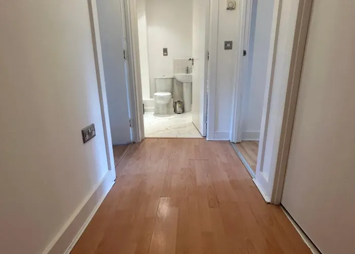 Spacious And Cosy Entire Flat Apartament *