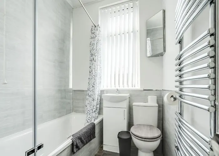 Hébergement de vacances Spacious 3br - Pool Table - Games - Sleeps 9 *