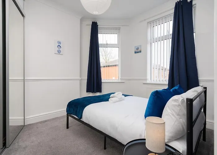 Hébergement de vacances Spacious 3br - Pool Table - Games - Sleeps 9 Manchester