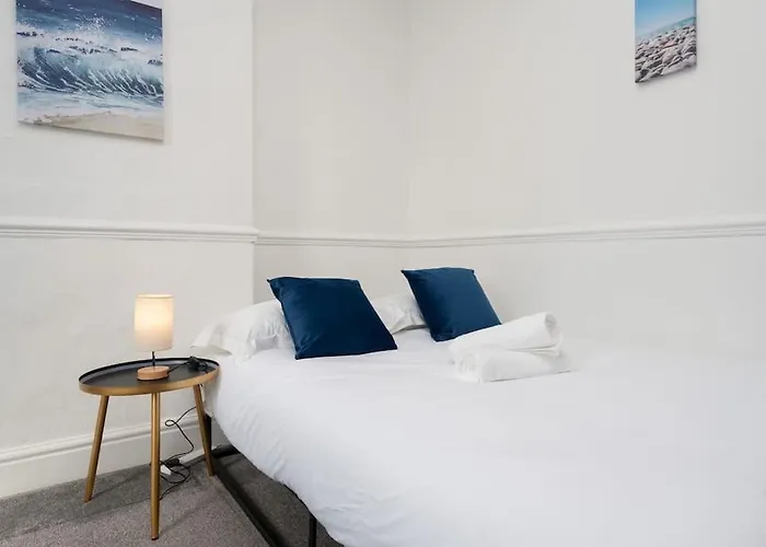 Hébergement de vacances Spacious 3br - Pool Table - Games - Sleeps 9