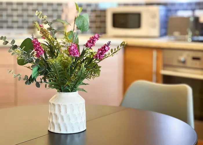 2 Bed Sportcity Opposite Etihad Stadium & Coop Live * Manchester