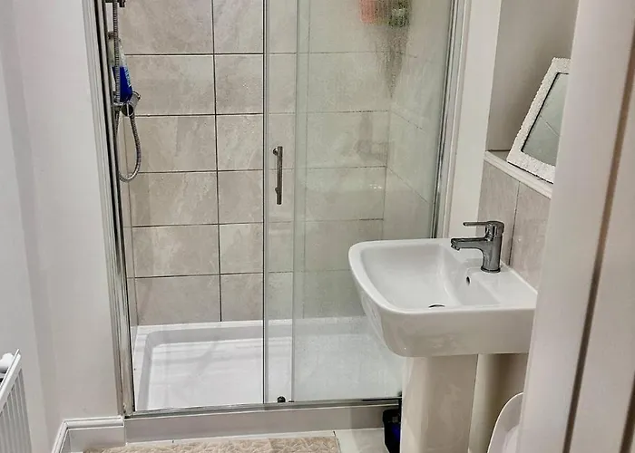 Centre In * Manchester