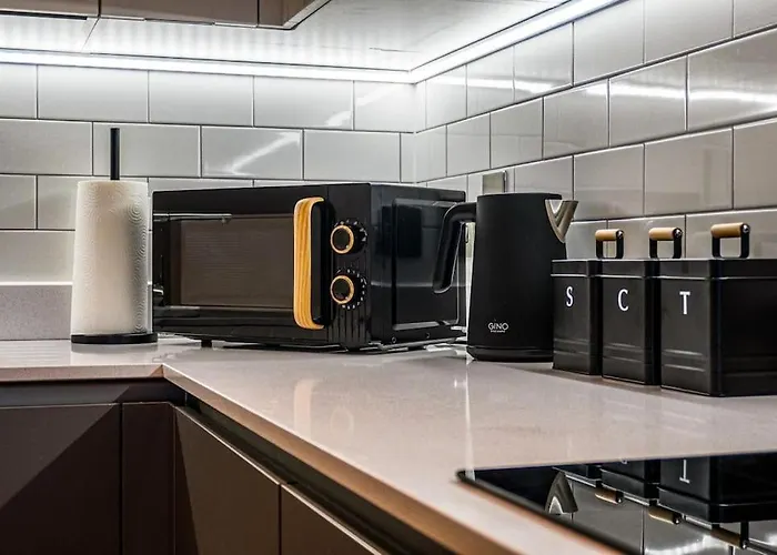 Apartmán Classy 2-br, 3-bath Sleeps 5, High Speed Unlimited Wifi