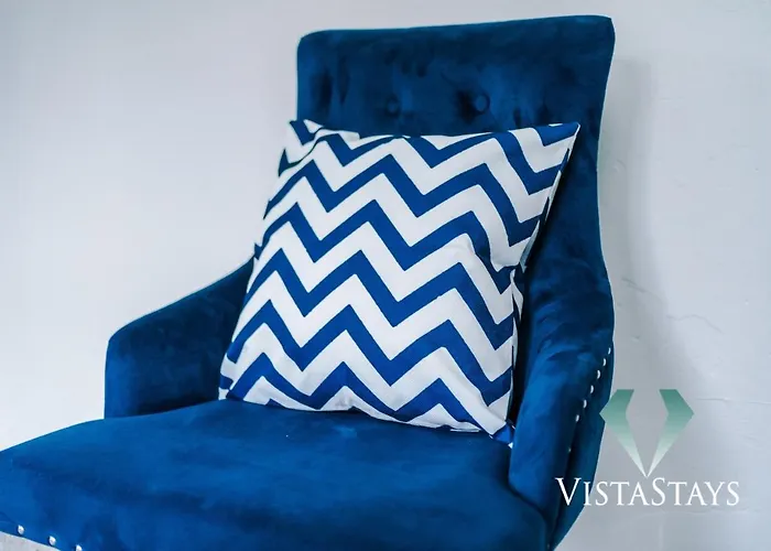 Semesterbostad Modern 3bdr House By Vista Short Lets & Serviced Salford With Parking & Pool Table