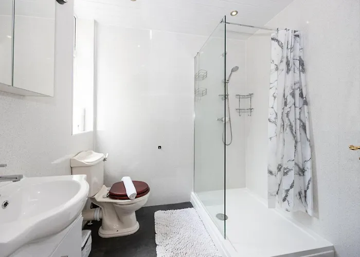 Guestready - Enchanting Life In Gorse Hill Semesterbostad *