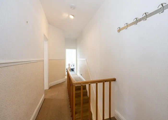 Guestready - Enchanting Life In Gorse Hill *