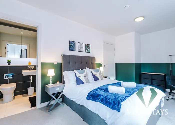 2bdr By Vista Short Lets & Serviced With Pool Table & Free Wifi Daire