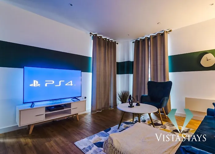 아파트 2bdr By Vista Short Lets & Serviced With Pool Table & Free Wifi 맨체스터