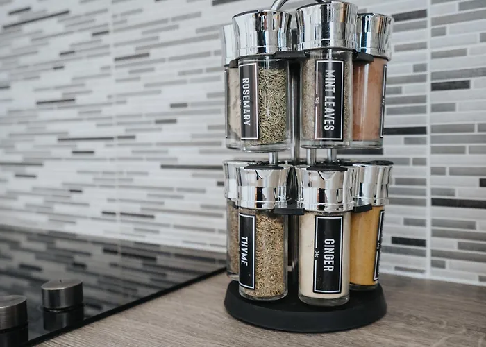 Dom wakacyjny Hill Lane In - Free Parking *