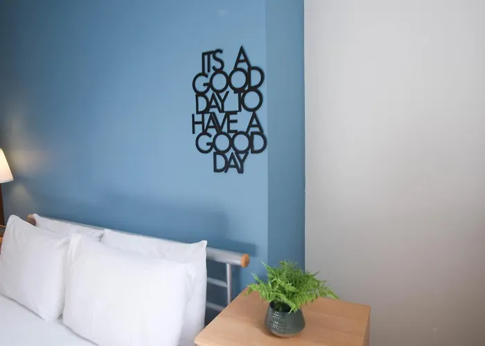 Modern & Premium 2br 2ba Center *