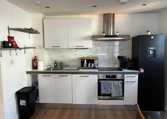 Stylish Centre With Large Balcony Apartament