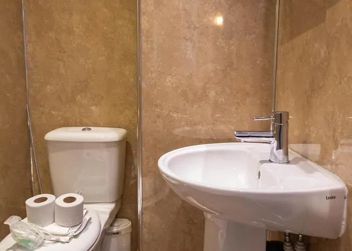 Homely Ensuite Near Centre *