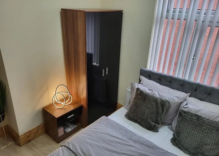 In 6 Minutes Drive To Victoria Station Pansiyon *