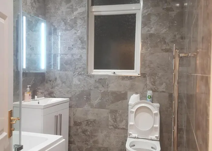 홈스테이 A Single Cosy In 4 Bedroom *