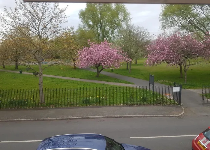 A Single Cosy In 4 Bedroom ホームステイ *