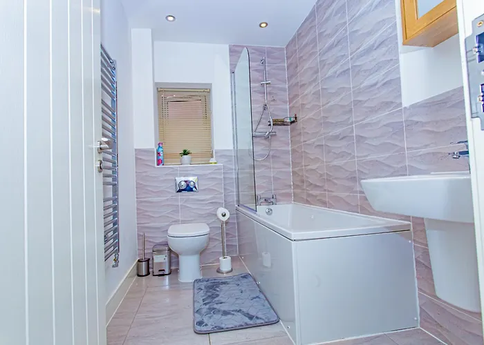 The Edge - Enjoy A Luxury *