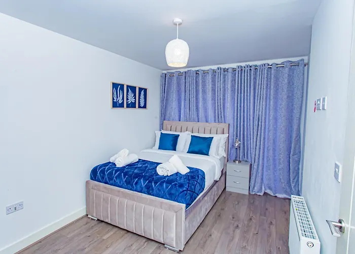 The Edge - Enjoy A Luxury