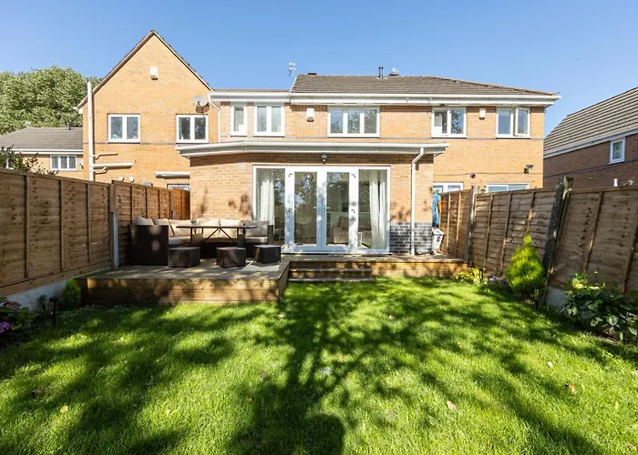 Guestready - A Haven By The River Manchester