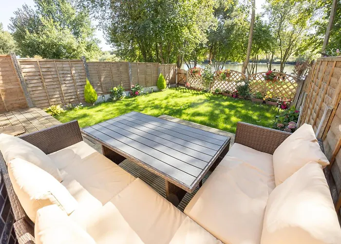 Guestready - A Haven By The River * Manchester