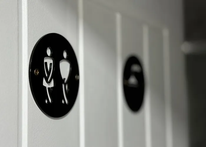 Luxury Spacious Modern Near Centre