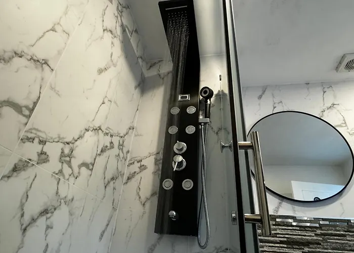 Apartment Luxury Spacious Modern Near Centre