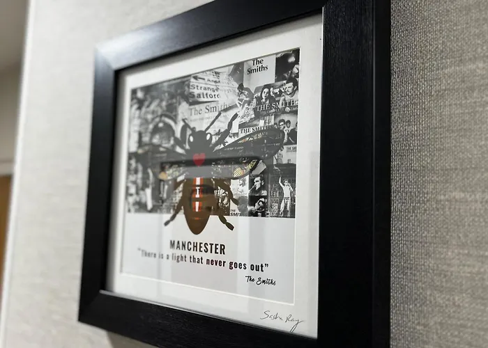 Luxury Spacious Modern Near Centre