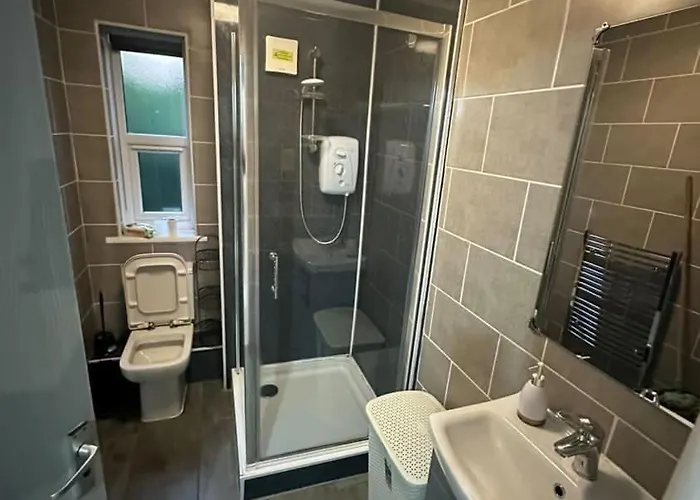 Charming1bed In Serene Historic Area Close To Town