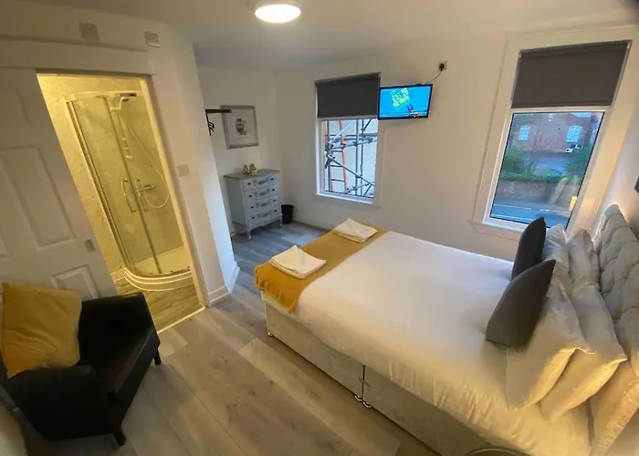 Ivy Mount Boutique *