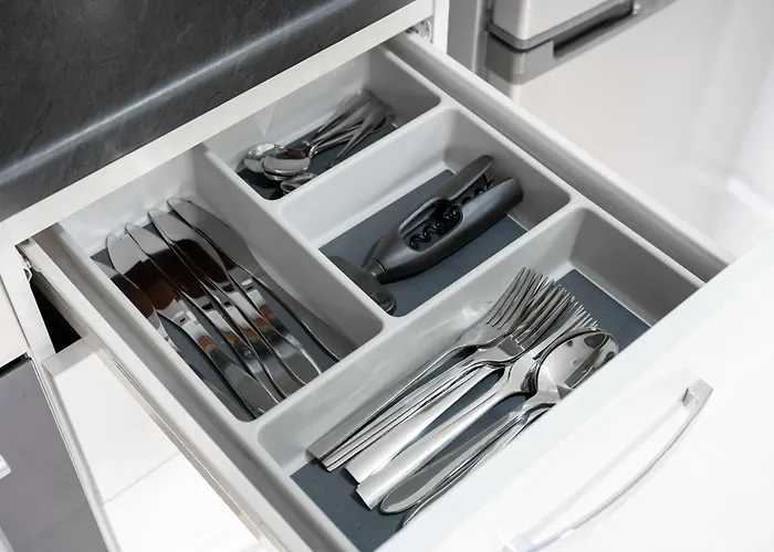 別荘 Modern 2 Bed With Driveway Near Coop Live & Etihad Stadium , Sleeps 5 , Self Checkin And Free Parking *