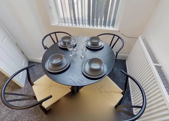 Elegant 2 Bed House Near Centre * Manchester