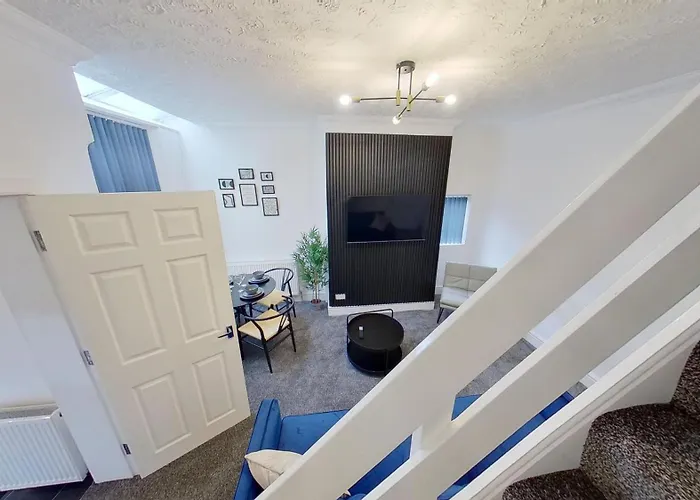 Elegant 2 Bed House Near Centre Сasa de vacaciones Mánchester