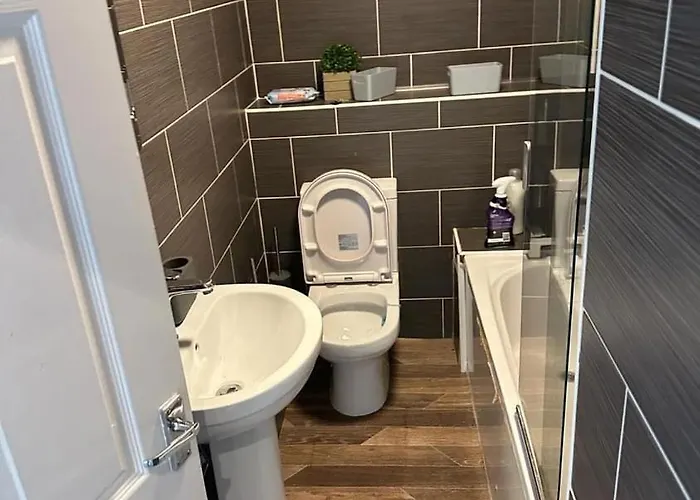 Yourlinkshouse Close To Etihad & Coop Live Arena - Sleeps 4 Mánchester