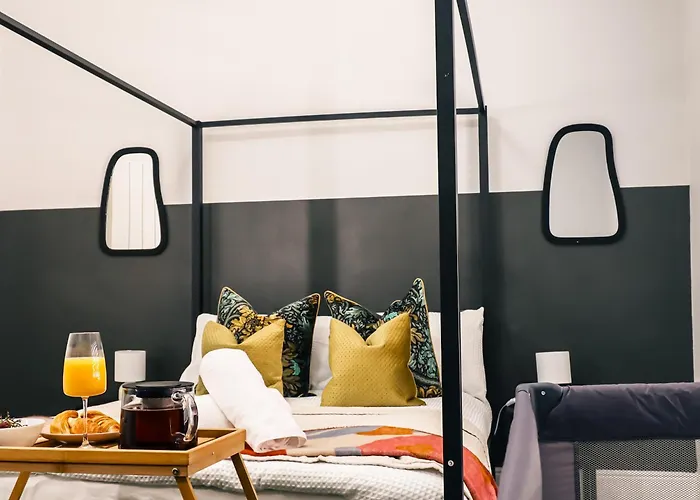 펜션 Spacious Stylish With Free Parking 10 Mins To Centre & Ao Arena Ideal For Groups & Long