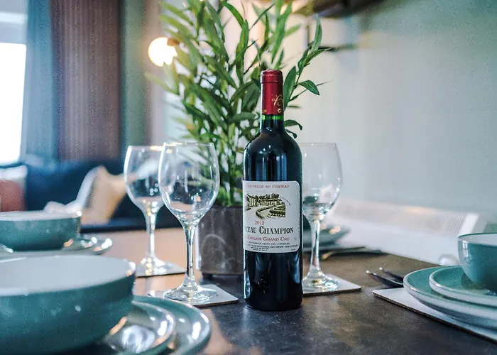 New! Stunning 2-bed In By 53 Degrees Property, Amazing Location - Sleeps 6! Mánchester