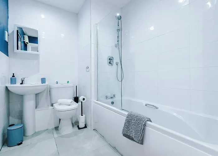 New! Stunning 2-bed In By 53 Degrees Property, Amazing Location - Sleeps 6! Apartamento Mánchester