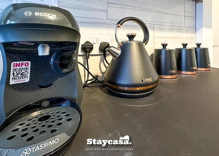 Ashfield Co-living - Private Self-cater 3* مانشستر