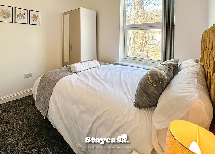 Ashfield Co-living - Private Self-cater Konukevi Manchester