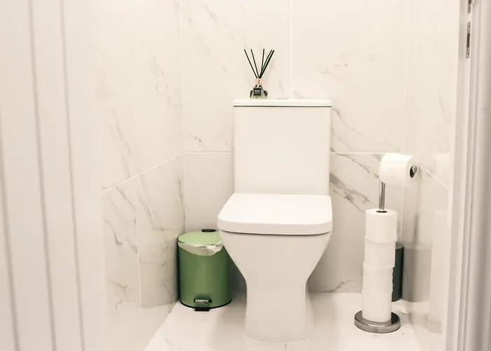 בית נופש Spacious Stylish With Free Parking 10 Mins To Centre & Ao Arena Ideal For Groups & Long מנצ'סטר