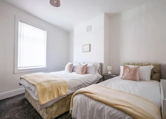 Сasa de vacaciones Big New House - 5bdr Near *