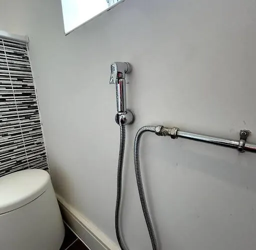 Semesterbostad 3-bedroom House Close To Centre Manchester