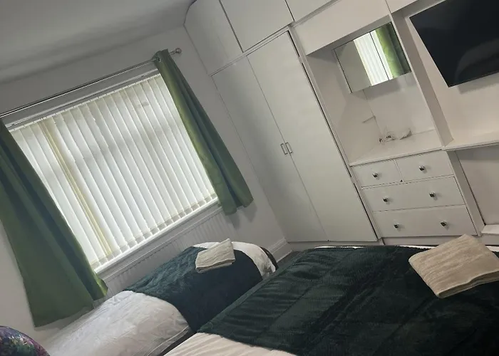 Dom wakacyjny Droylsden House *